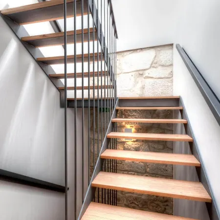 Inpatio Konukevi Porto